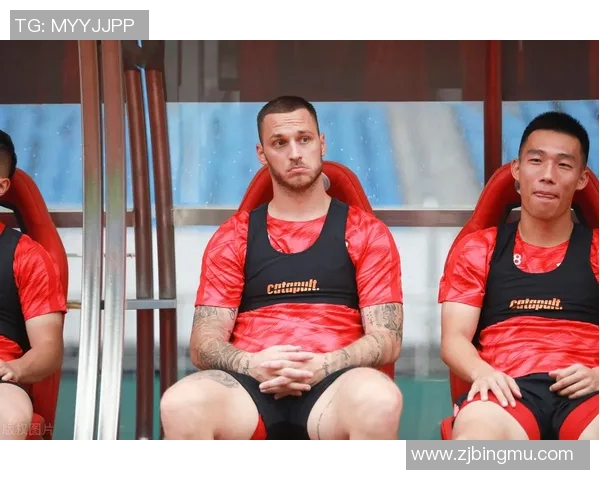 厄德高助力球队崛起展现卓越才华引发球迷热议与期待